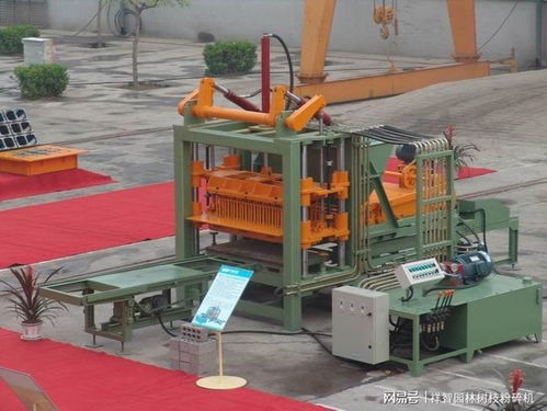 國外客戶對免燒磚機需求五花八門,真考驗人的技術能力