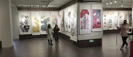 翰墨丹青頌解放，文化服務(wù)潤(rùn)民心——石家莊解放75周年書畫展省圖展區(qū)暨文化藝術(shù)咨詢服務(wù)活動(dòng)圓滿落幕